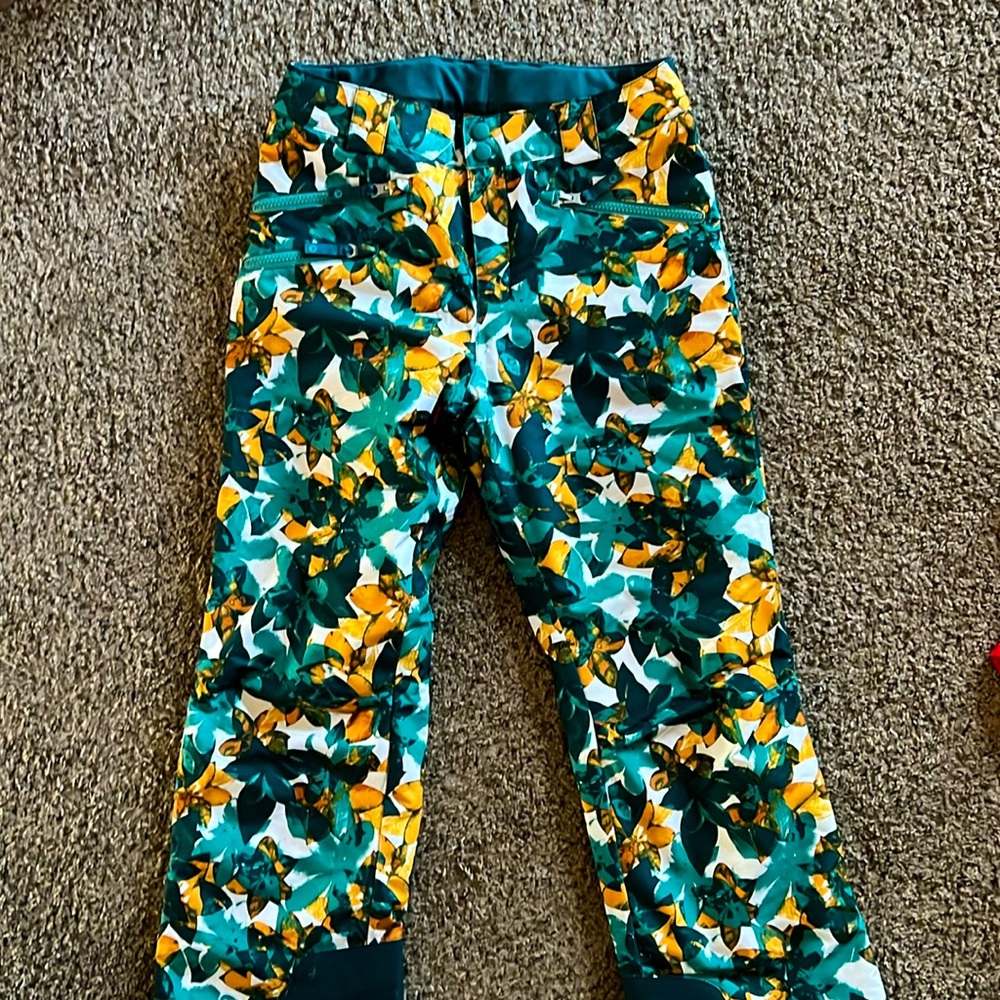Girls XL Marmot ski pants - only wore a couple times for a one an only ski trip